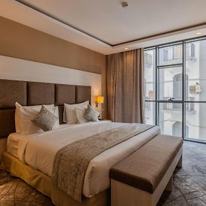2H Hotel